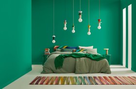 Alpina Pantone Emerald