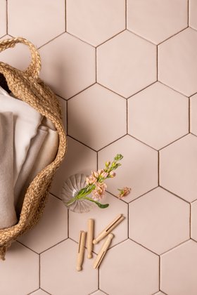 MT - Matts Plasterer's Pink Hexagon