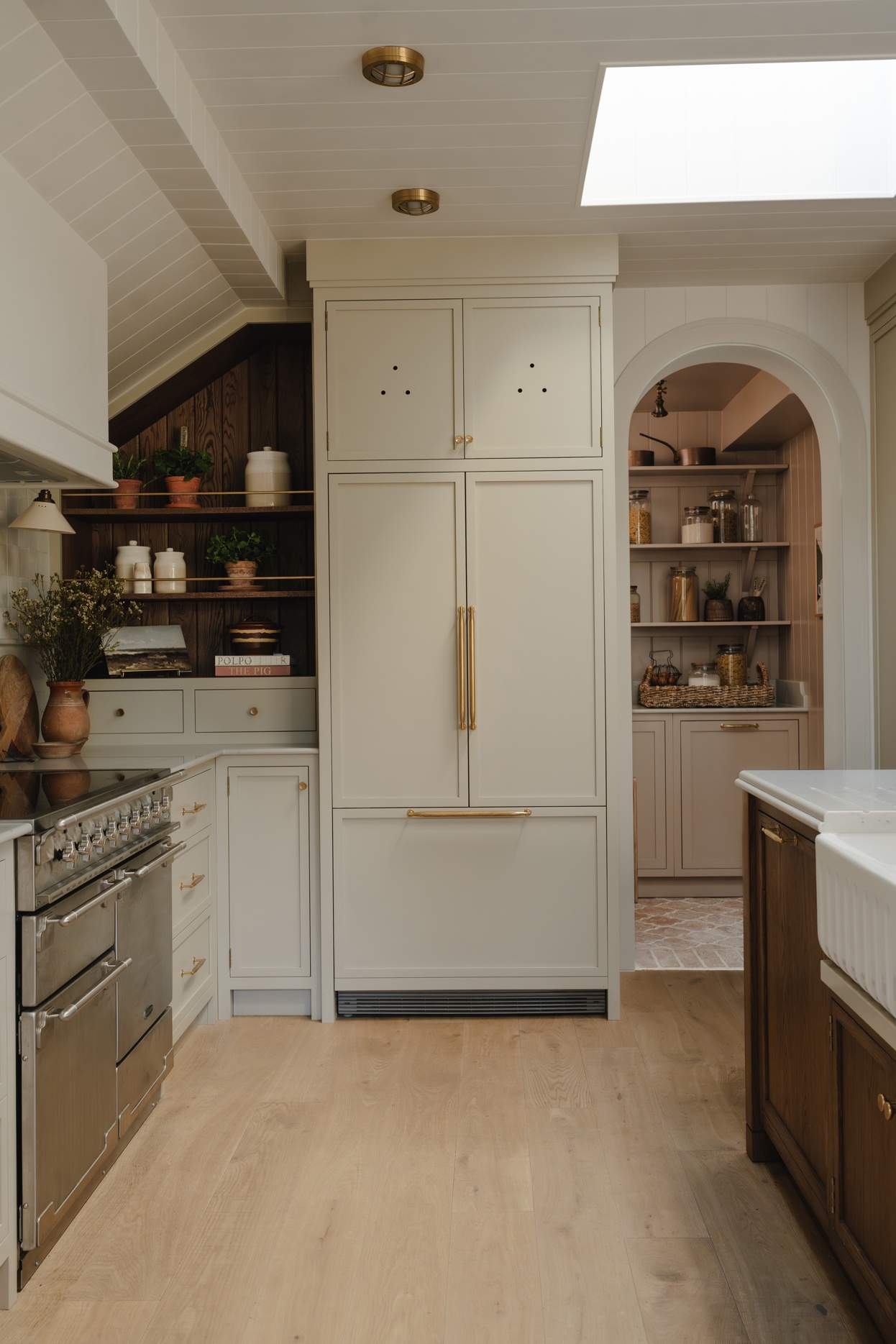 Light Tan Oak Home 3