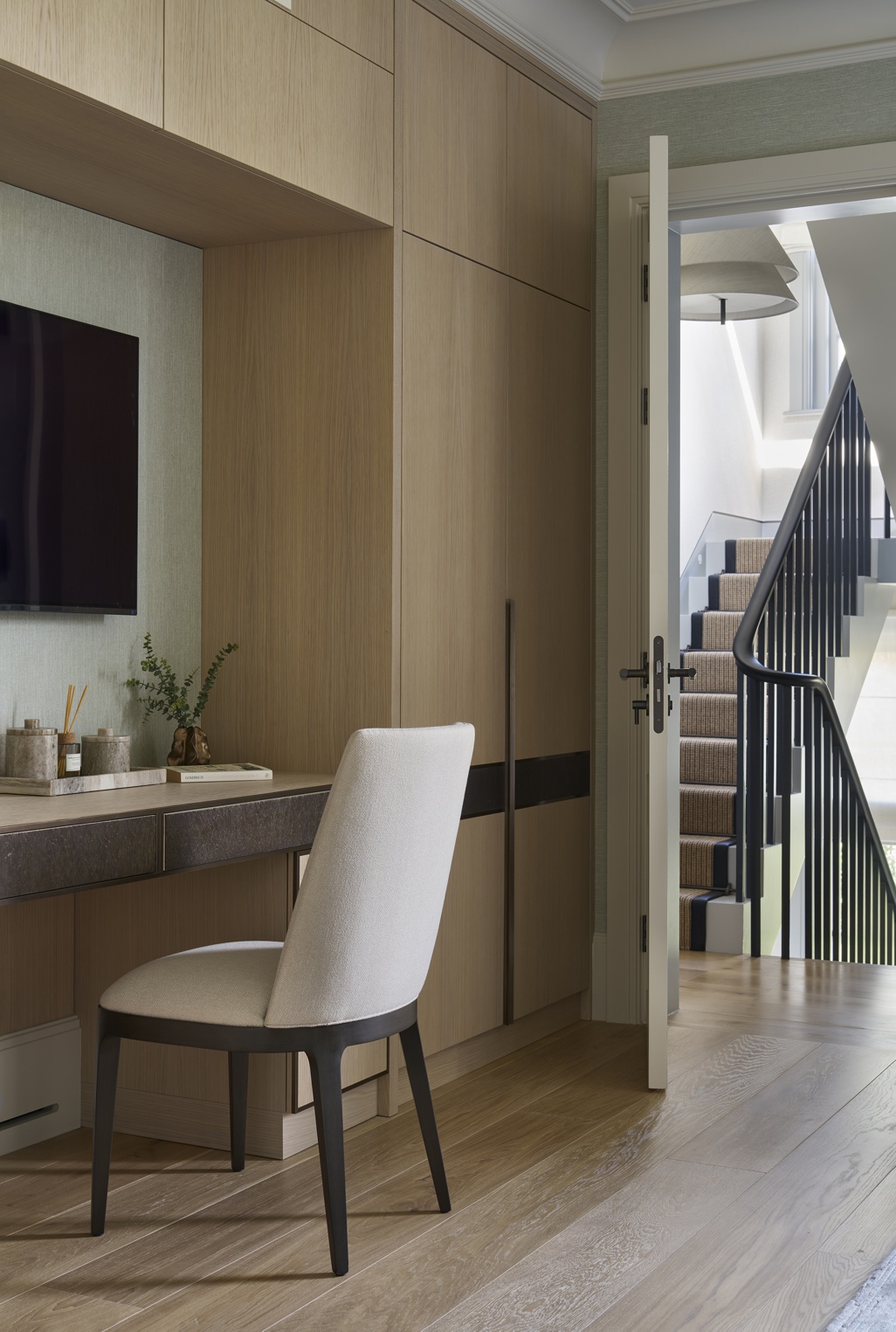 Dry Biscuit Bristol Tectonic® Oak 08