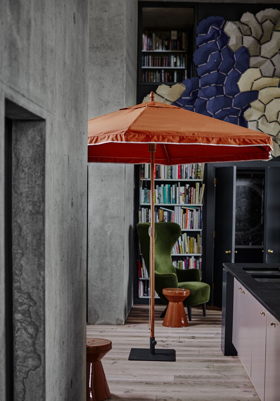 Signature terracotta orange parasol with contrast trim