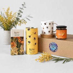 The Bee Happy Gift Box Lifestyle