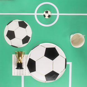 Football Plates (x 8)