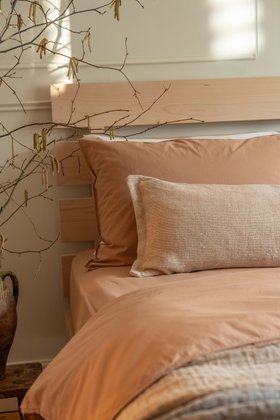 Naturalmat, Washed Organic Cotton Bed Linen Set In Clay From £176, The Crinkle Throw From £95 (naturalmat.co.uk)  (6)