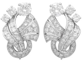 Vintage Art Deco Diamond Earrings In Platinum