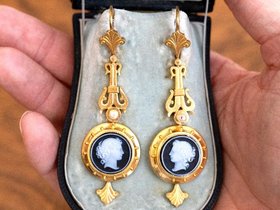 22k Gold Cameo Drop Earrings