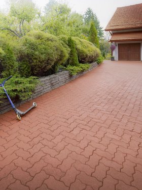 Tikkurila Patio Paving Stain - red
