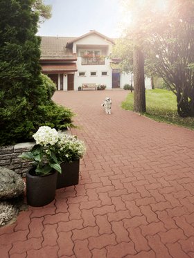 Driveway stained with Tikkurila Patio Paving Stain
