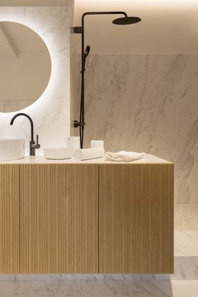 Meta single lever basin mixer in Brushed Dark Platinum Copyright Massimiliano Gamba