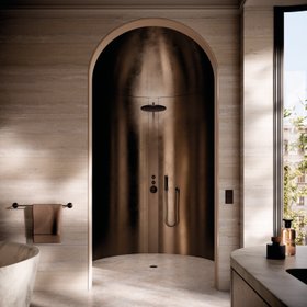 Vaia shower in Brushed Dark Bronze