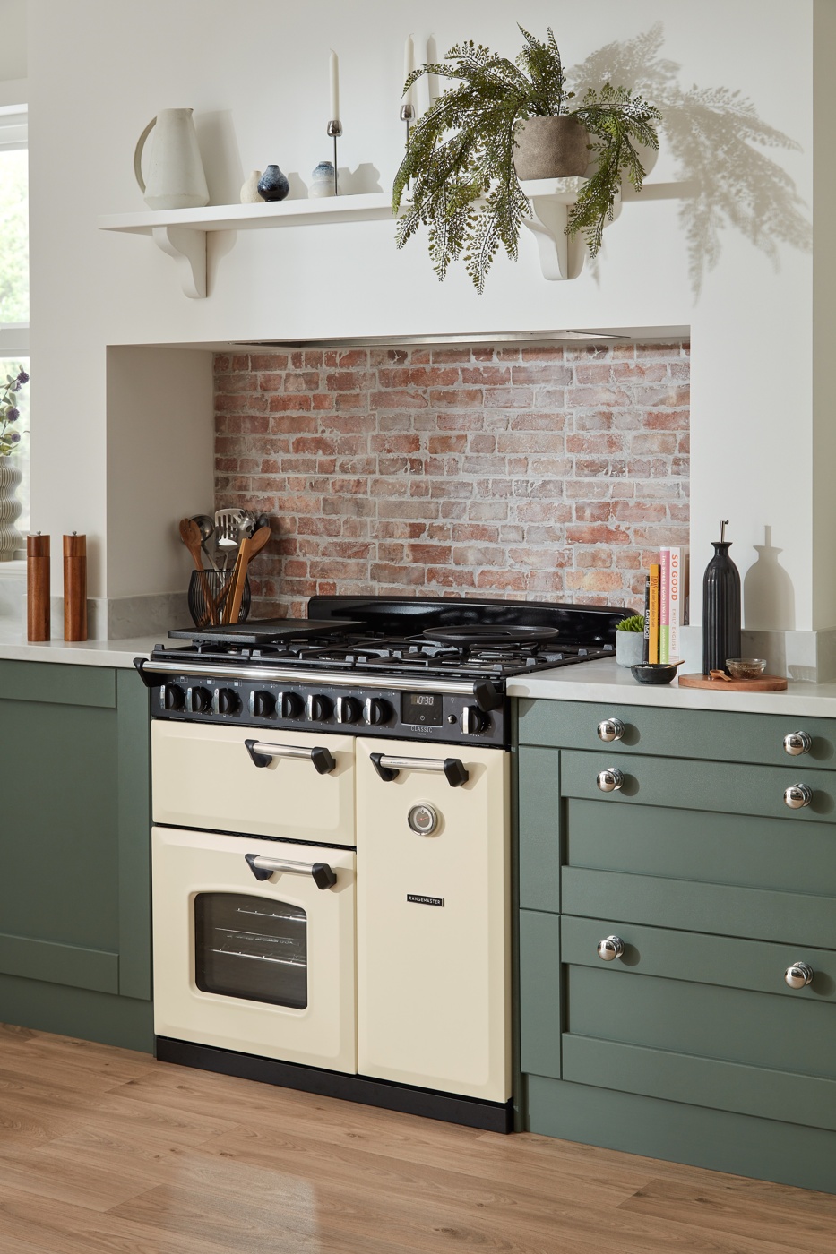 Classic Deluxe 100cm dual fuel range cooker in Pale Cream with Chrome trim