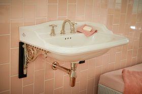 Greenwich 680mm 3TH basin