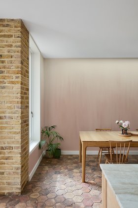 OM01195PI06W Interior4