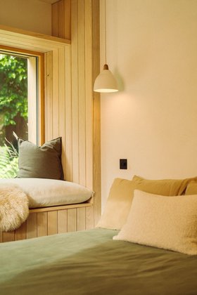 Element pendant light