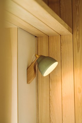 Green Element Wall Light in Ceramic and Oak