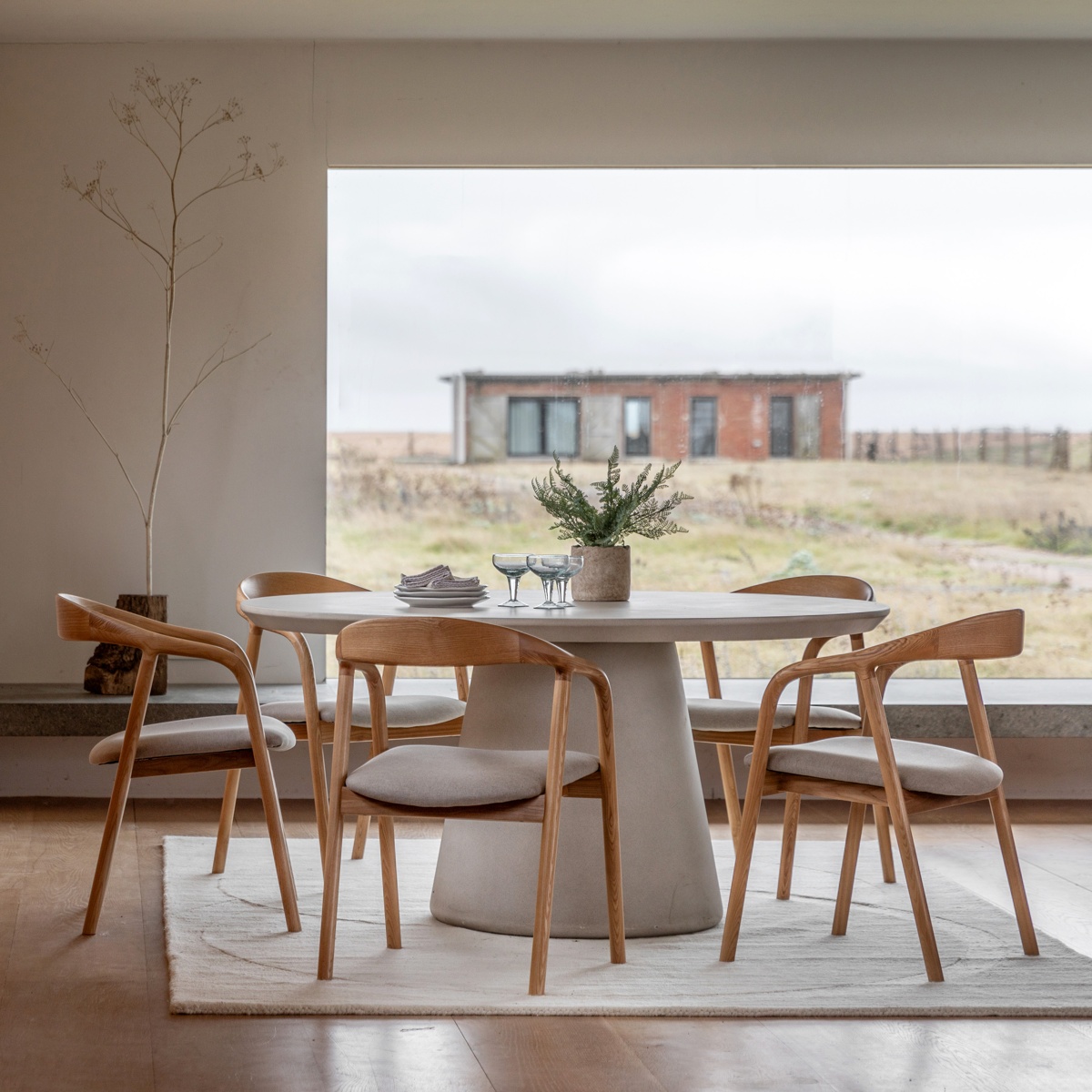 Perla Round Dining Table - Linen