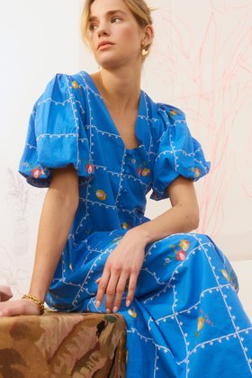 Cobalt Blue & White Embroidered Puff Sleeve Midi Dress #modelaimages