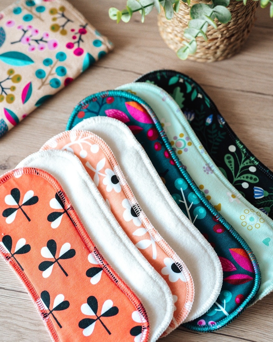 Reusable Cloth Menstrual Pads 7-Pack All Sizes (S, M, L, XL) - white wings
