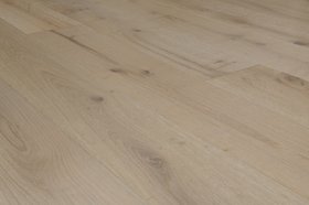 Lusso Catania Luxe Frost Engineered Oak