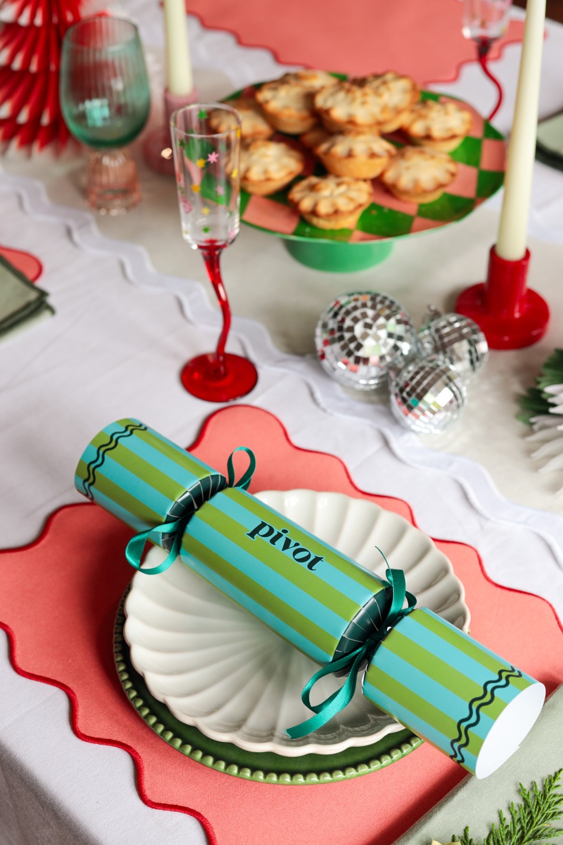 Pivot Christmas Cracker 015A9721