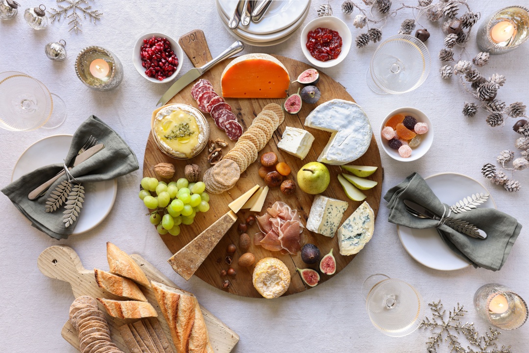Christmas cheeseboard and tablescape