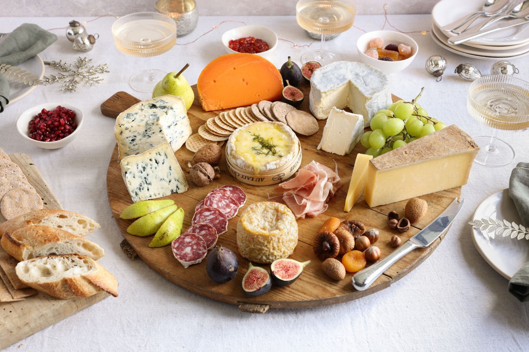 Christmas cheeseboard and accompaniments - tablescape landscape