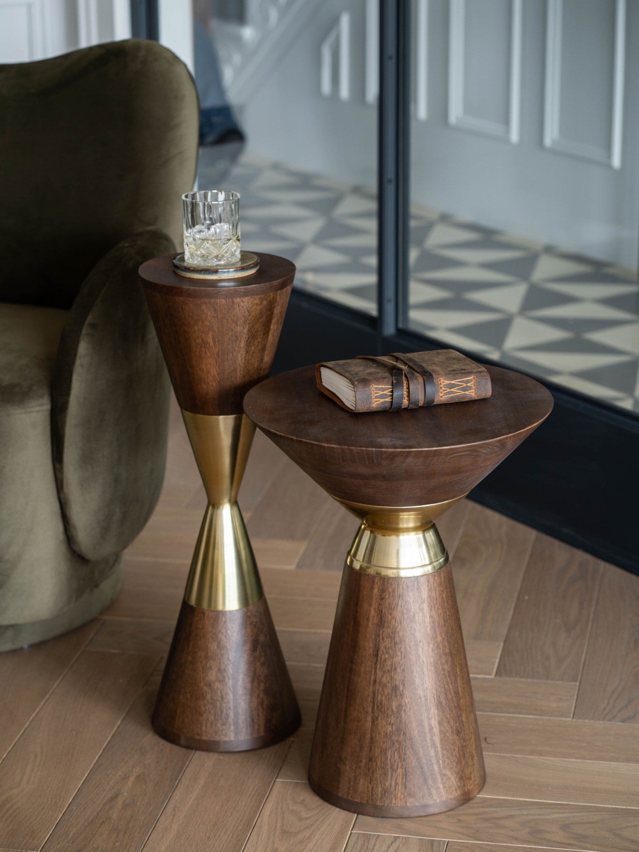 Henry Cocktail Table