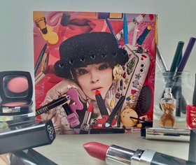 "Chaos in a Makeup Bag" by Elizabeth Bessant greeting card