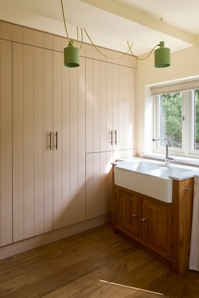 Ritz Oak Utility room