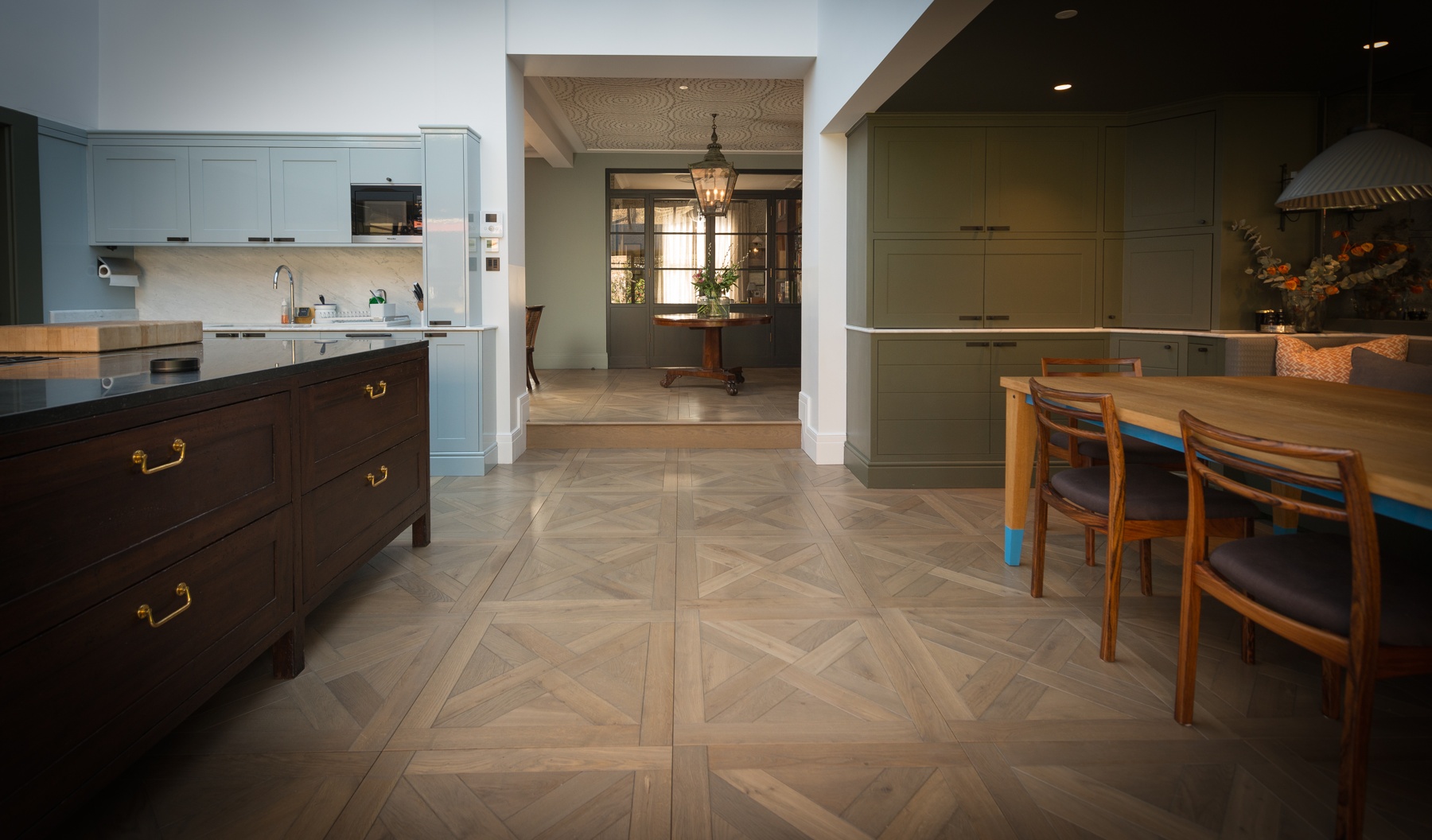 Caledonian Oak Panel Custom Design 03