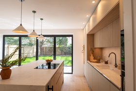 Large Seagrass Rocco Pendants