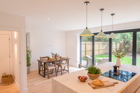 Large Seagrass Rocco Pendants