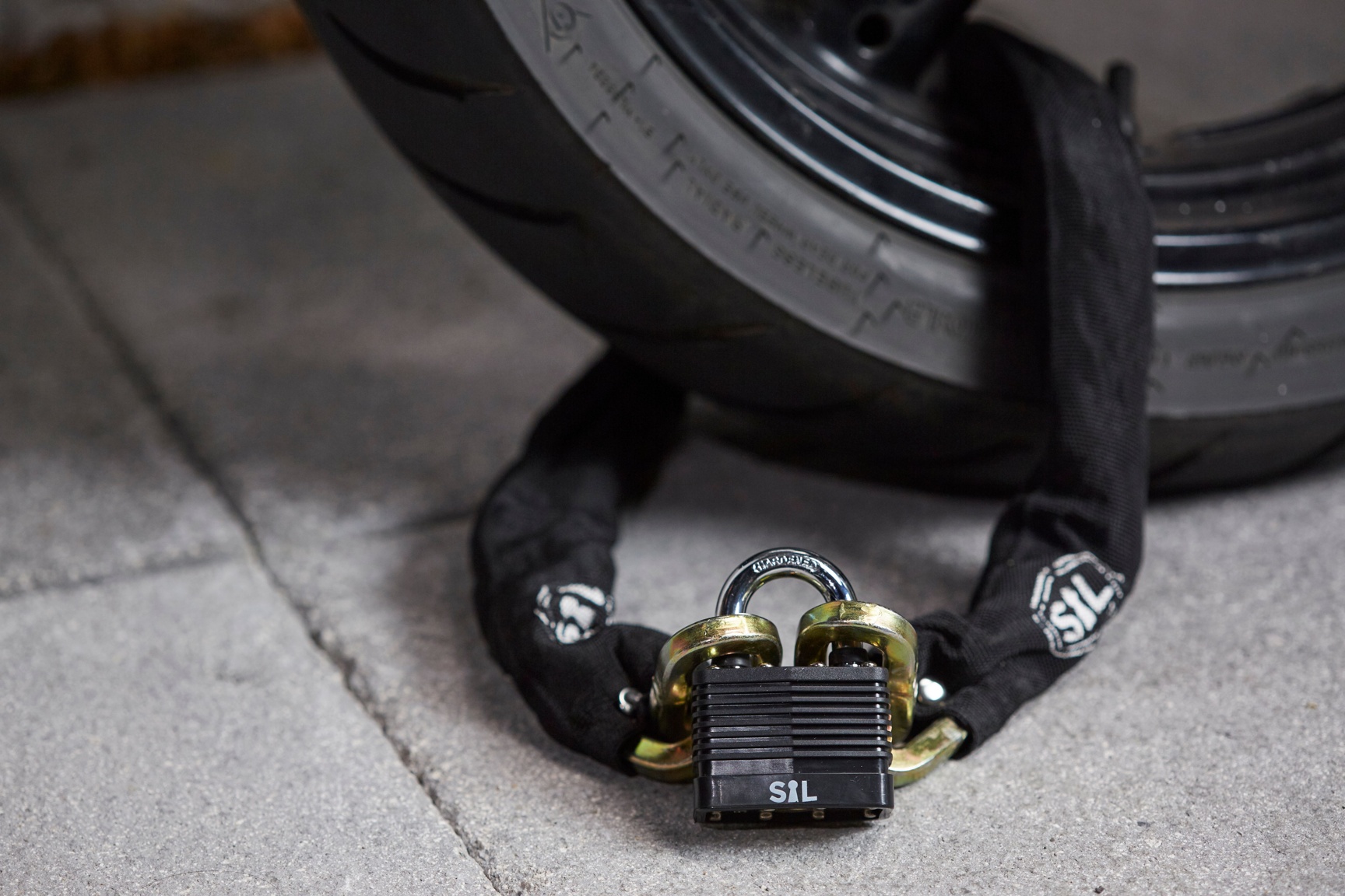 Smith & Locke Black Steel Security chain