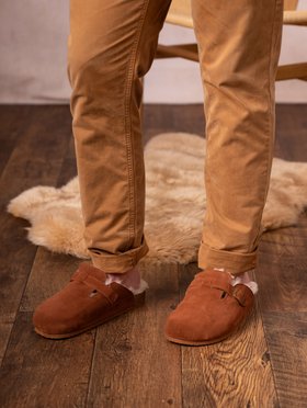 Unisex Sheepskin Clog Slippers in Tan