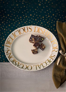 Gold Toast Special Occasions Medium Oval Platter