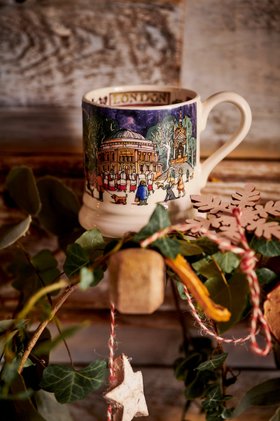 London At Christmas 1/2 Pint Mug