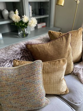 Woven tweed look cushion with silk