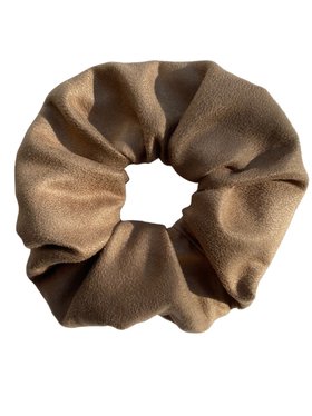 Faux suede scrunchie in mink- slim