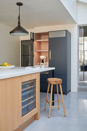 Woody's Concrete Company Trinity Townhouse - polished concrete worktop in Fintan