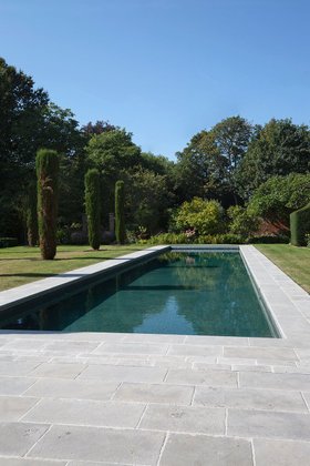 Clermont Gris® Aged Tumbled Limestone Pavers