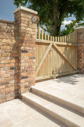 Dijon Seasoned Limestone Bullnose Step