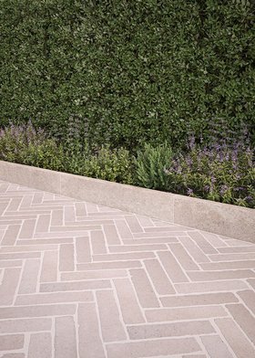 Dijon Tumbled Limestone Kerbstone