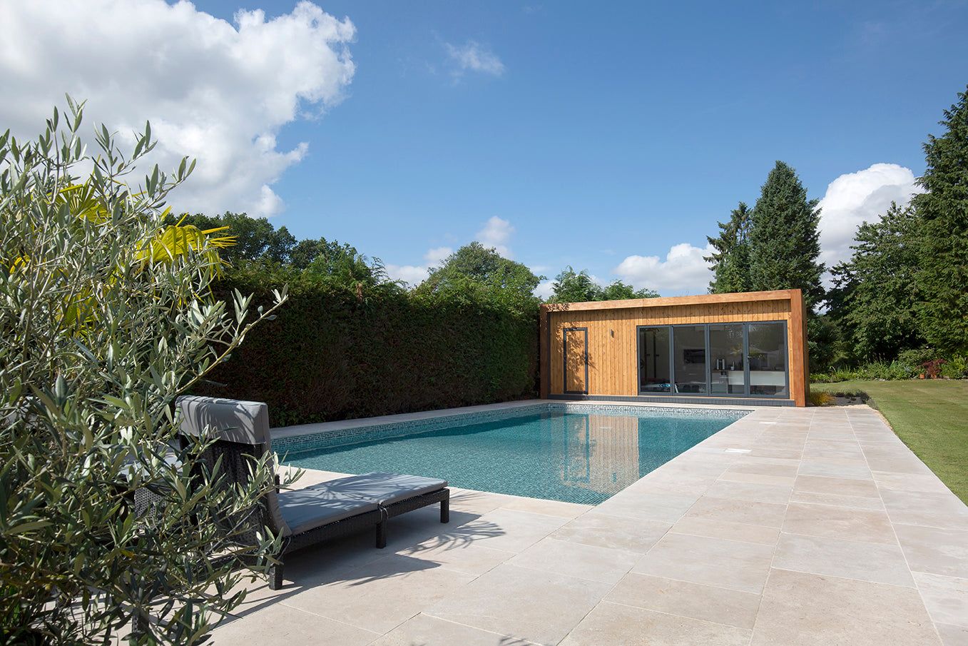 Dijon Blend Tumbled Limestone Pavers