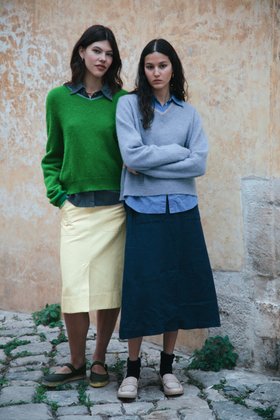 Alpaca V Neck Jumper in Meadow