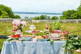 Rosy Check Three Tier Sweet Stand