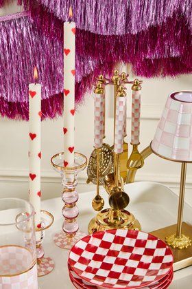 Rosy Check LED Cafe Table Lamp