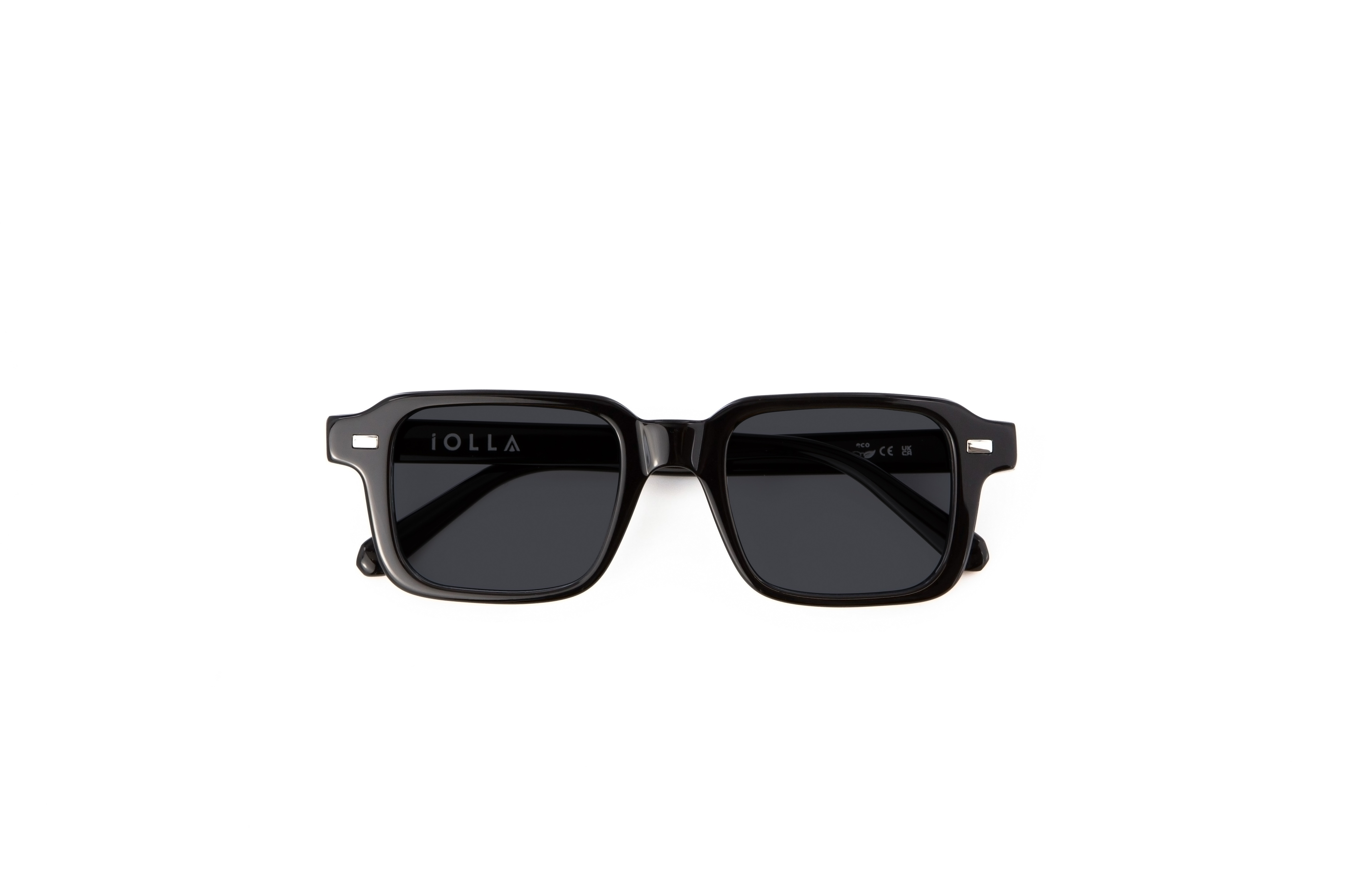Angus in Black with Classic Grey Lenses