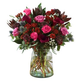 Bloom & Wild  -  The Firth - Christmas Bouquet