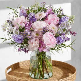 Bloom & WIld Nadine €69,95