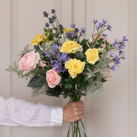 Pretty Faux Rose & Daisy Bouquet